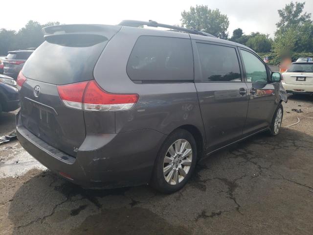 Photo 3 from auction – 2011 TOYOTA SIENNA LE with VIN 5TDJK3DC0BS028711