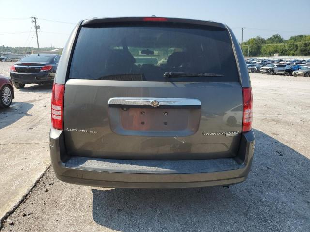 Photo 6 from auction – 2010 CHRYSLER TOWN & COU with VIN 2A4RR8D18AR404051