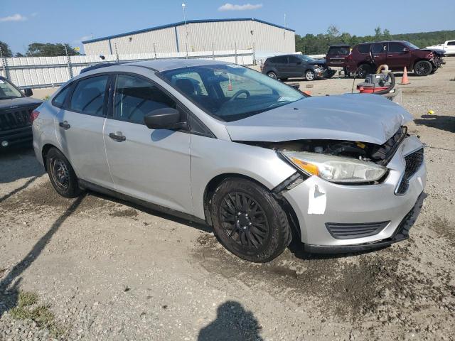 Photo 4 from auction – 2016 FORD FOCUS S with VIN 1FADP3E2XGL248974