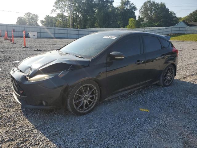 FORD FOCUS ST 2014 مع رقم تعريف المركبة 1FADP3L99EL340042 - صورة من المزاد