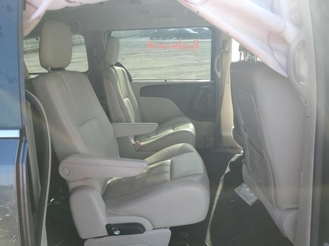 Photo 11 from auction – 2015 CHRYSLER TOWN & COU with VIN 2C4RC1CG2FR583604