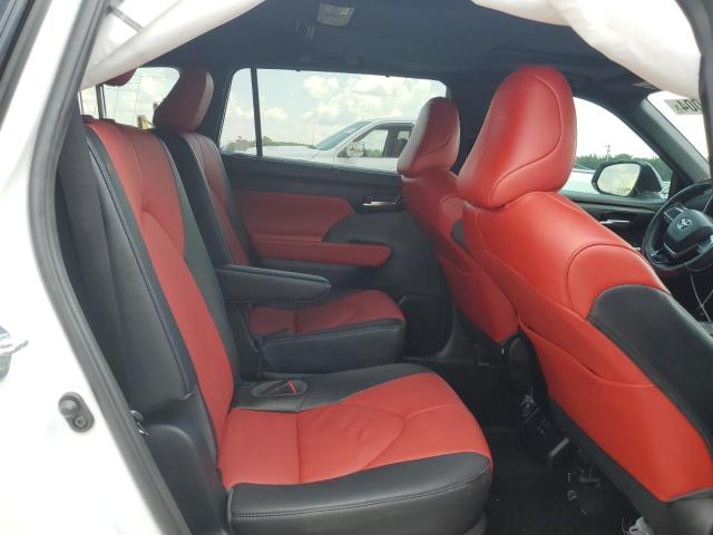 Photo 11 from auction – 2023 TOYOTA HIGHLANDER with VIN 5TDKDRAHXPS517416