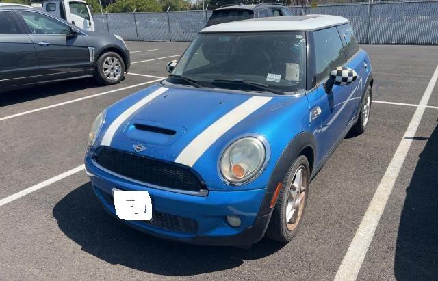 Photo 2 from auction – 2007 MINI COOPER S with VIN WMWMF735X7TL90904