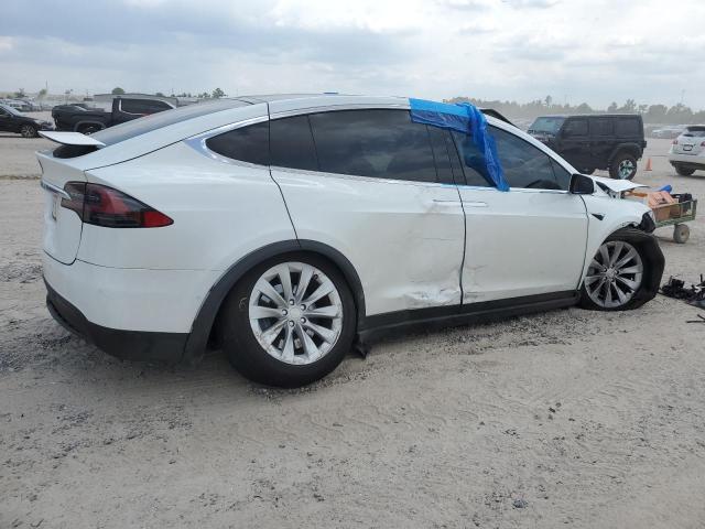 Photo 3 from auction – 2018 TESLA MODEL X with VIN 5YJXCAE22JF143444