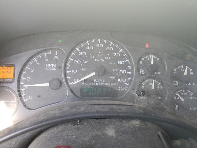Photo 9 from auction – 2002 CHEVROLET SILVERADO with VIN 1GCHC23UX2F117394