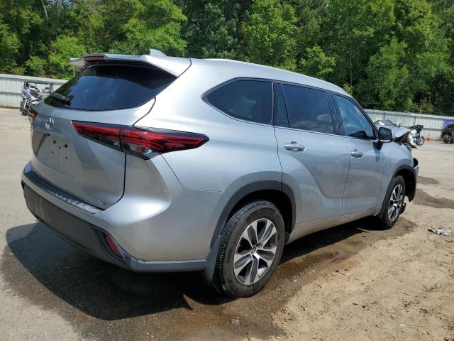 Photo 3 from auction – 2022 TOYOTA HIGHLANDER with VIN 5TDGZRAHXNS090890