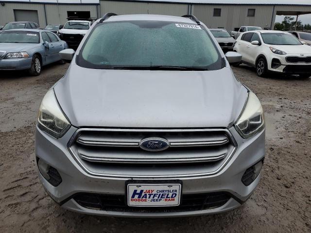Photo 5 from auction – 2017 FORD ESCAPE SE with VIN 1FMCU0GD0HUC12729