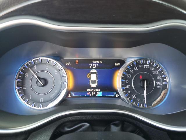 Photo 9 from auction – 2015 CHRYSLER 200 C with VIN 1C3CCCCB0FN644049