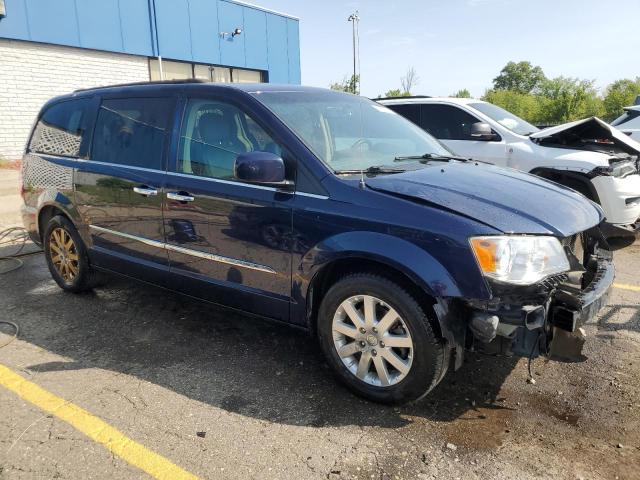 Photo 4 from auction – 2016 CHRYSLER TOWN & COU with VIN 2C4RC1BG3GR113746