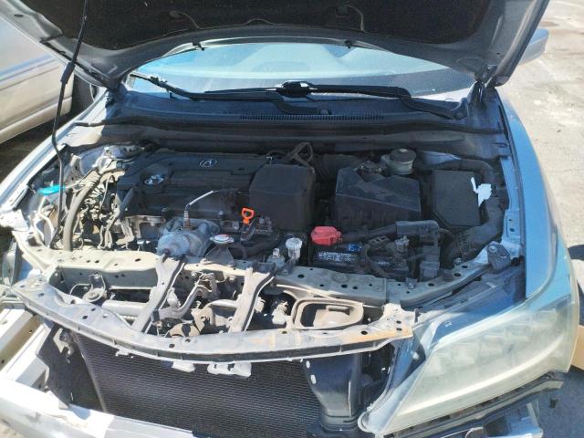 Photo 11 from auction – 2017 ACURA ILX BASE W with VIN 19UDE2F30HA002189