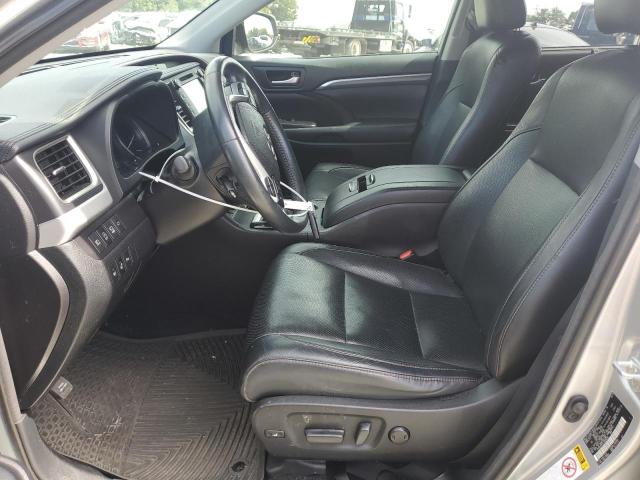 Photo 7 from auction – 2018 TOYOTA HIGHLANDER with VIN 5TDDZRFH4JS909530