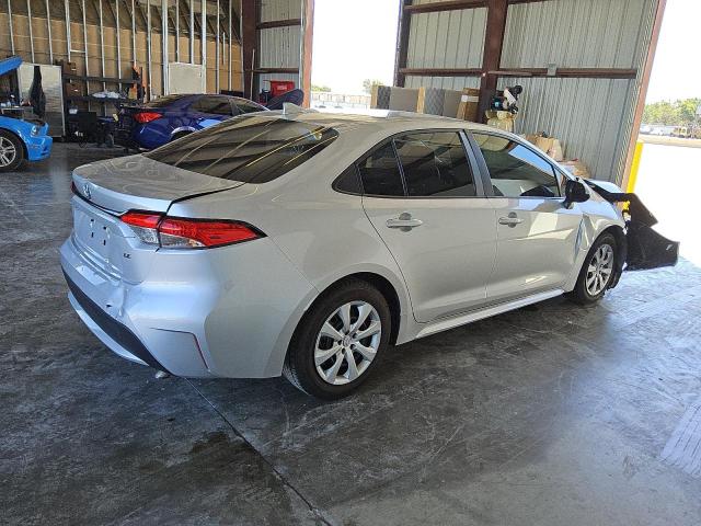Photo 3 from auction – 2021 TOYOTA COROLLA LE with VIN 5YFEPMAE2MP245865