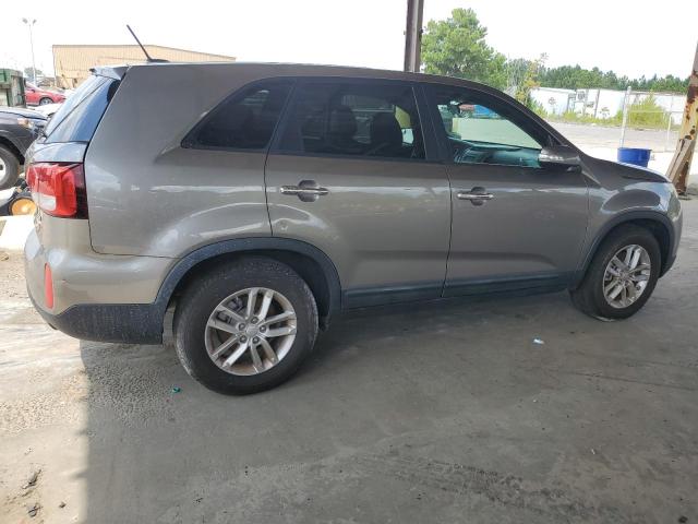 Photo 3 from auction – 2015 KIA SORENTO LX with VIN 5XYKT3A60FG631029