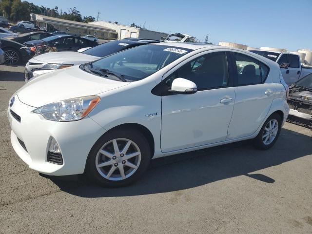 TOYOTA PRIUS C 2014 with VIN JTDKDTB30E1073084 - Photo from auction