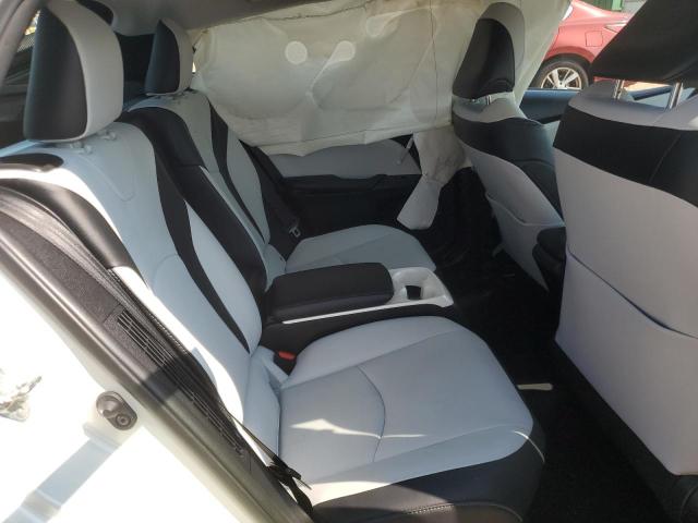 Photo 10 from auction – 2018 TOYOTA PRIUS PRIM with VIN JTDKARFP3J3069814