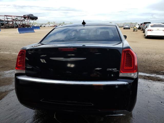 Photo 6 from auction – 2017 CHRYSLER 300 LIMITE with VIN 2C3CCARG2HH610357