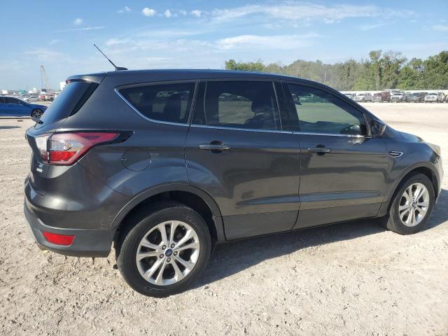 Photo 3 from auction – 2017 FORD ESCAPE SE with VIN 1FMCU0GD0HUA53100