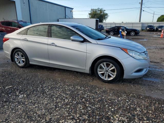 Photo 4 from auction – 2011 HYUNDAI SONATA GLS with VIN 5NPEB4AC1BH148387