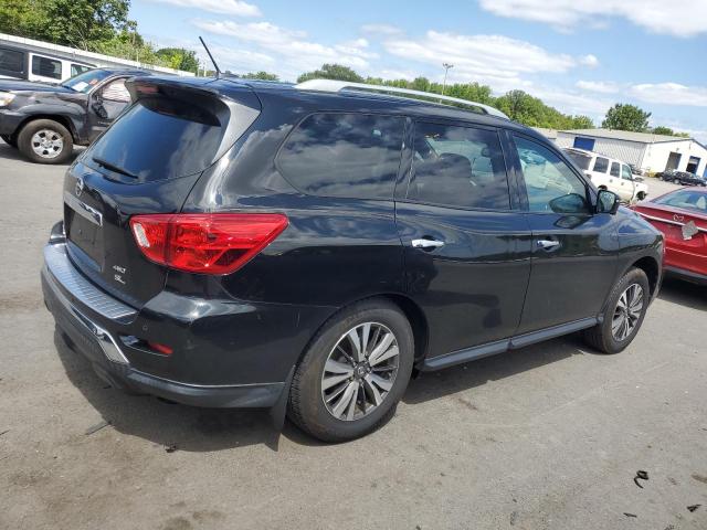 Photo 3 from auction – 2017 NISSAN PATHFINDER with VIN 5N1DR2MM2HC905085