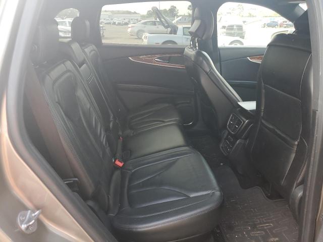 Снимка 11 от търг – 2016 LINCOLN MKX RESERV с VIN 2LMTJ8LR5GBL71201