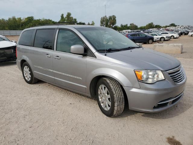 Photo 4 from auction – 2015 CHRYSLER TOWN & COU with VIN 2C4RC1BG2FR597259