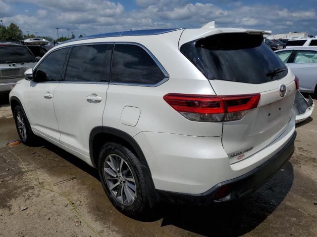 Photo 2 from auction – 2018 TOYOTA HIGHLANDER with VIN 5TDJZRFH1JS559521