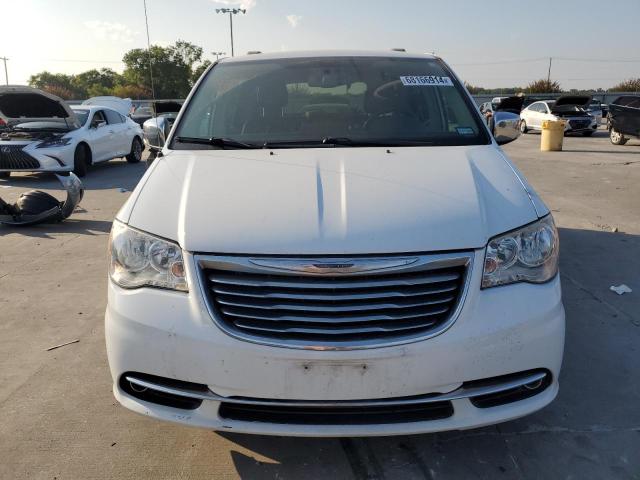 Photo 5 from auction – 2016 CHRYSLER TOWN & COU with VIN 2C4RC1CG4GR233439