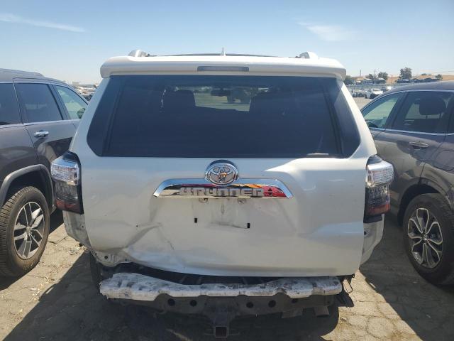 Photo 6 from auction – 2016 TOYOTA 4RUNNER SR with VIN JTEBU5JR6G5299641