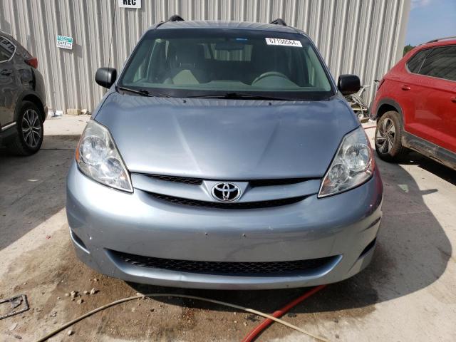 Photo 5 from auction – 2010 TOYOTA SIENNA CE with VIN 5TDKK4CC5AS336063