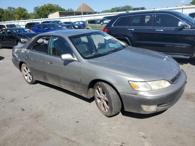 Photo 4 from auction – 1999 LEXUS ES 300 with VIN JT8BF28G8X0231709