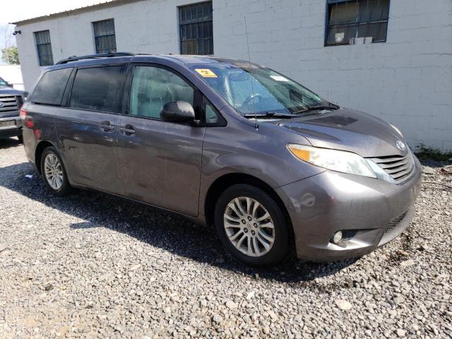 Photo 4 from auction – 2012 TOYOTA SIENNA XLE with VIN 5TDYK3DC3CS215618