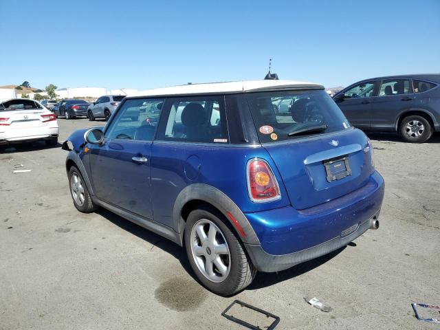 Photo 2 from auction – 2007 MINI COOPER with VIN WMWMF33567TT56368