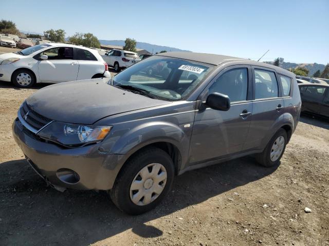 MITSUBISHI OUTLANDER 2007 مع رقم تعريف المركبة JA4MS31X27U009014 - صورة من المزاد