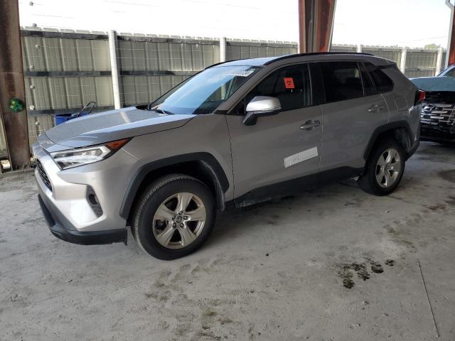 Photo 1 from auction – 2021 TOYOTA RAV4 XLE with VIN 2T3W1RFV9MC150433