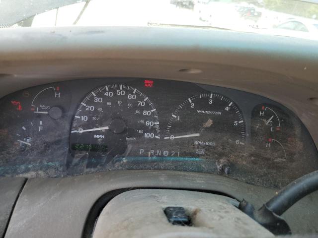 Photo 9 from auction – 2002 LINCOLN NAVIGATOR with VIN 5LMFU28R12LJ07310