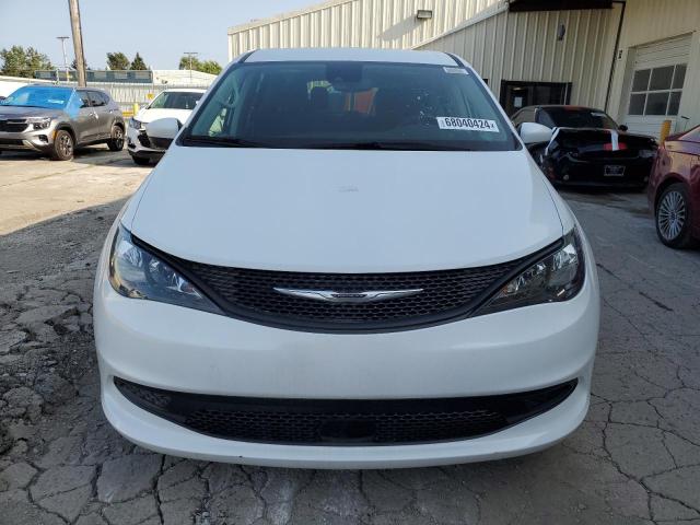 Photo 5 from auction – 2023 CHRYSLER VOYAGER LX with VIN 2C4RC1CG0PR582694
