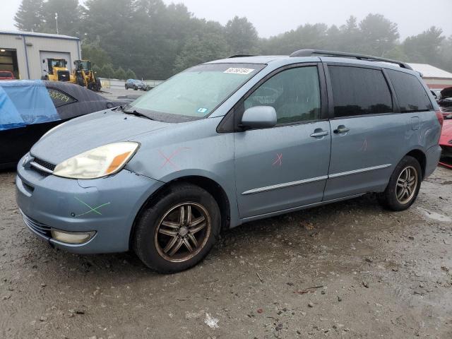TOYOTA SIENNA XLE 2004 with VIN 5TDBA22C54S018246 - Photo from auction