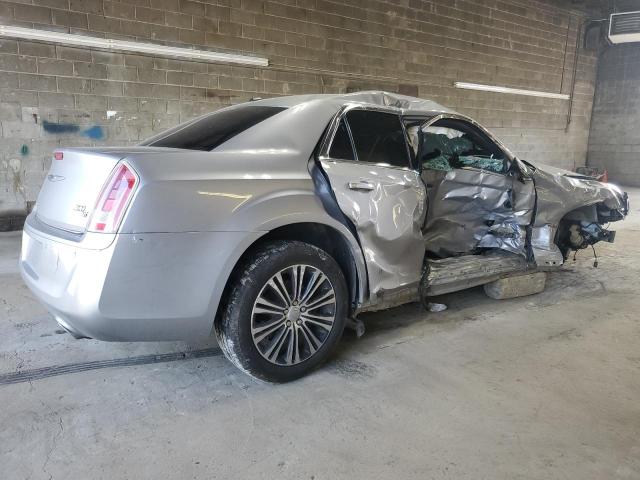 Фото 3 с аукциона – 2013 CHRYSLER 300 S с VIN 2C3CCAGT2DH652862