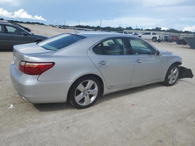 Photo 3 from auction – 2012 LEXUS LS 460 with VIN JTHBL5EF4C5113241