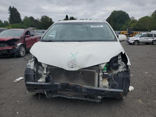 Photo 5 from auction – 2011 TOYOTA SIENNA XLE with VIN 5TDDK3DC0BS005670