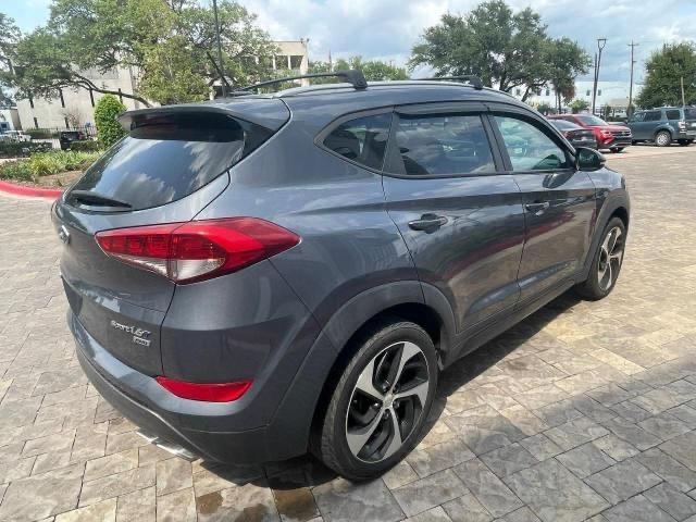 Photo 4 from auction – 2016 HYUNDAI TUCSON LIM with VIN KM8J3CA25GU125023