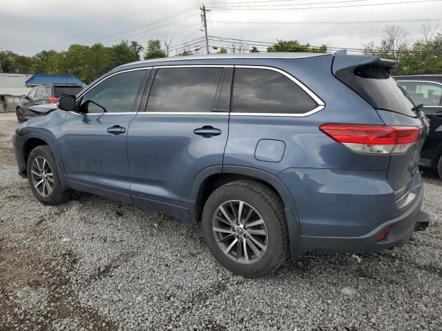 Photo 2 from auction – 2017 TOYOTA HIGHLANDER with VIN 5TDJZRFH0HS454611
