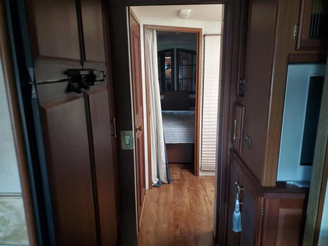 Photo 6 from auction – 2004 WINO MOTORHOME with VIN 5B4MP67G443394471