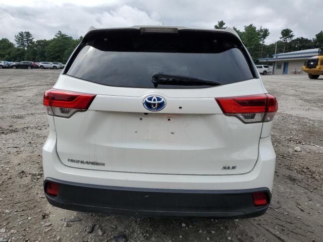 Photo 6 from auction – 2018 TOYOTA HIGHLANDER with VIN 5TDJGRFH0JS044712