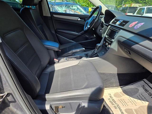 Photo 7 from auction – 2014 VOLKSWAGEN PASSAT SE with VIN 1VWBT7A37EC047594
