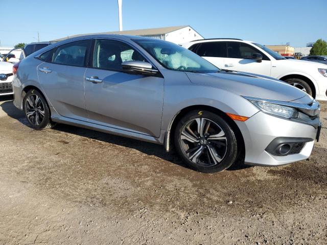 Photo 4 from auction – 2017 HONDA CIVIC TOUR with VIN 2HGFC1F96HH110587