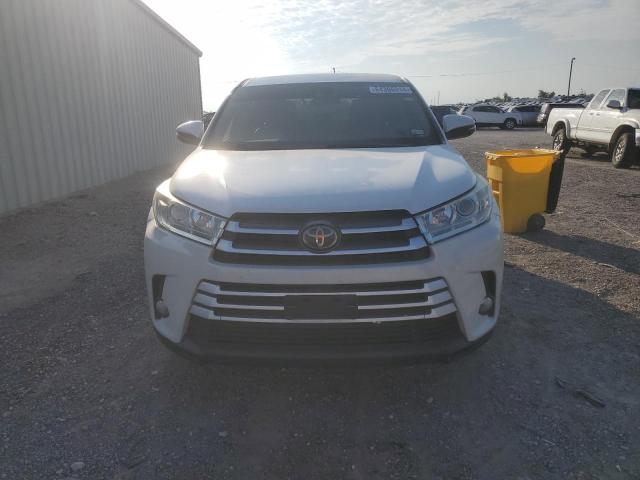 Photo 5 from auction – 2018 TOYOTA HIGHLANDER with VIN 5TDZZRFH8JS237395