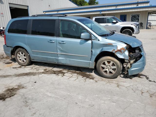 Photo 4 from auction – 2010 CHRYSLER TOWN & COU with VIN 2A4RR5D19AR254112