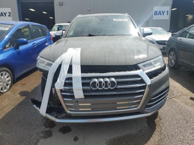 Photo 5 from auction – 2019 AUDI SQ5 PREMIU with VIN WA1B4AFY3K2002715