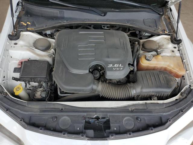 Photo 11 from auction – 2018 CHRYSLER 300 S with VIN 2C3CCABG9JH266381